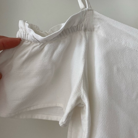 NWOT Massimo Dutti Flutter Sleeves Cold Shoulder Top White Size 8 - Picture 4 of 7